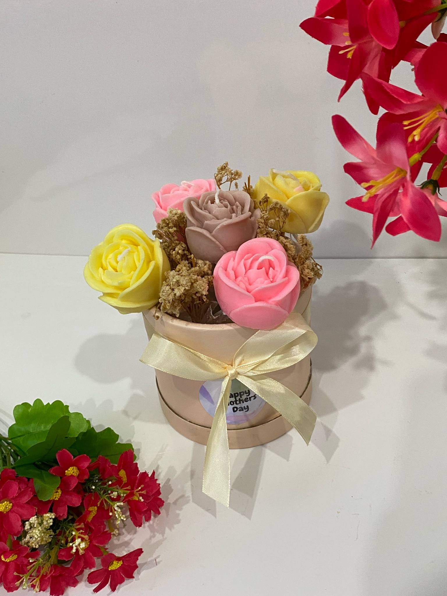 Personalized Rose Bouquet - Medium - Scented Candle